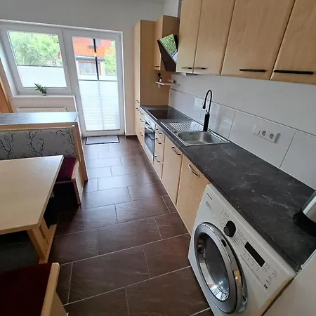 Anna シュラートミンク